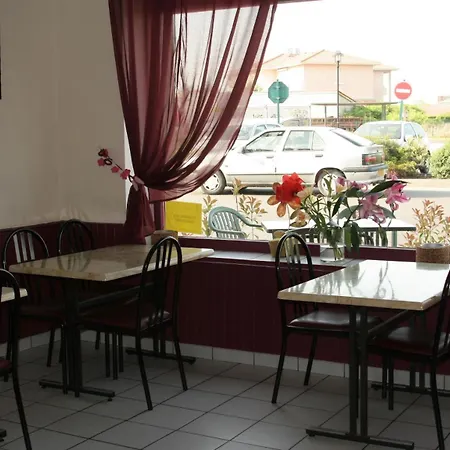 Hotel De L'avenue Bonson (Loire)