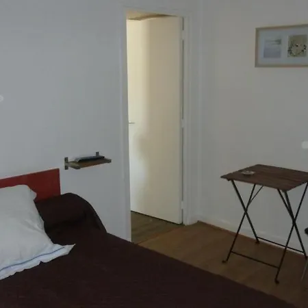 De L'avenue Hotel Bonson (Loire)